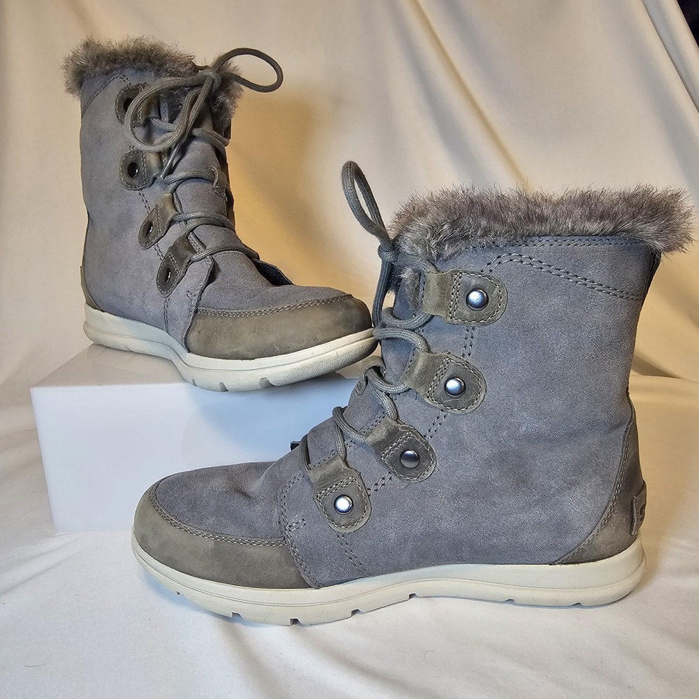 Sorel Explorer Joan Womens 10 Gray Suede Faux Fur Winter Boots Lightweight Cozy
